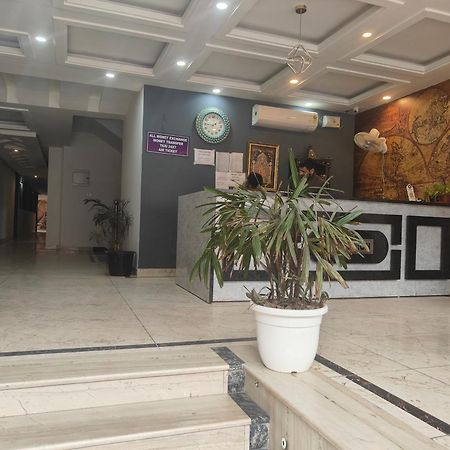 Hotel De Tark A Family Hotel Near Igi Airport Delhi New Delhi Exterior photo